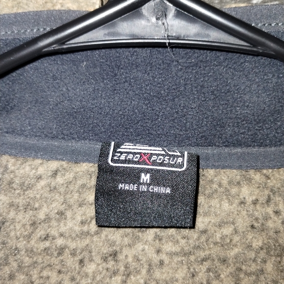 ZeroXposur NWT mens pullover size medium, long sleeve, tan and black - Picture 4 of 5